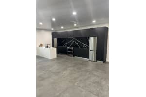 231 NW 75th Ter, Plantation, FL 33317 Sold 05/15/24