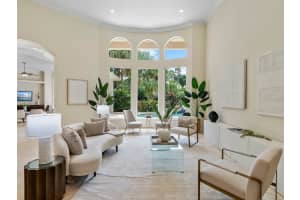 10380 Golden Eagle Ct, Plantation, FL 33324 Sold 04/08/24