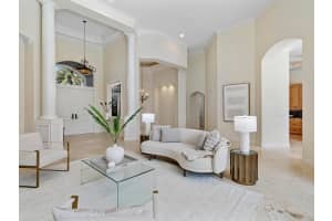 10380 Golden Eagle Ct, Plantation, FL 33324 Sold 04/08/24