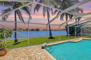 1090 Fairfield Meadows Dr, Weston, FL 33327 Sold 05/03/24