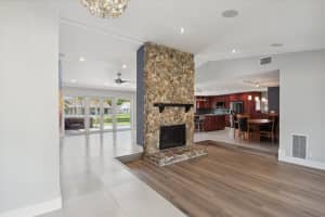 9710 NW 15th St, Plantation, FL 33322 Sold 05/07/24