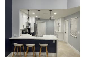 8837 W Sunrise Blvd, Plantation, FL 33322 Sold 04/19/24