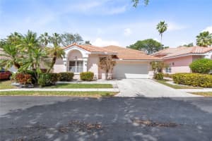 7733 Highlands Cir, Margate, FL 33063 Sold 08/16/24