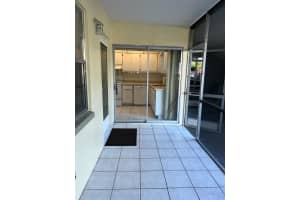 1340 NE 28th Ave 129, Pompano Beach, FL 33062 Sold 04/19/24