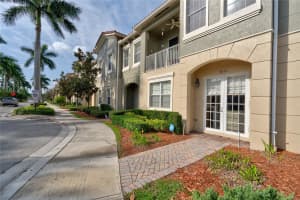 5853 Hampton Hills Blvd 5853, Tamarac, FL 33321 Sold 07/17/24