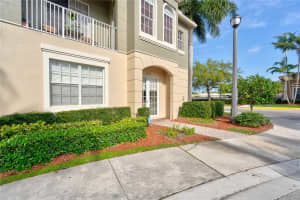 5853 Hampton Hills Blvd 5853, Tamarac, FL 33321 Sold 07/17/24