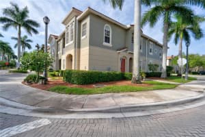 5853 Hampton Hills Blvd 5853, Tamarac, FL 33321 Sold 07/17/24