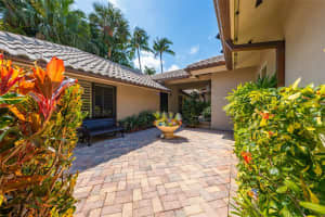2525 Barcelona Dr, Fort Lauderdale, FL 33301 Sold 04/26/24