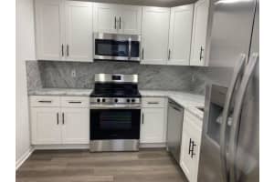 2820 Somerset Dr 4140, Fort Lauderdale, FL 33311 Sold 04/25/24
