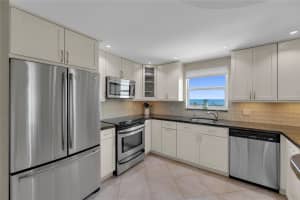 3015 N OCEAN BLVD 8G, Fort Lauderdale, FL 33308 Sold 12/27/24