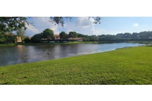 507 NW 208th Dr, Pembroke Pines, FL 33029 Sold 05/17/24