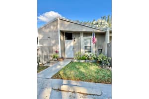 596 Woodgate Cir D, Fort Lauderdale, FL 33326 Sold 05/31/24