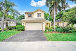2984 Myrtle Oak Cir, Davie, FL 33328 Sold 08/16/24