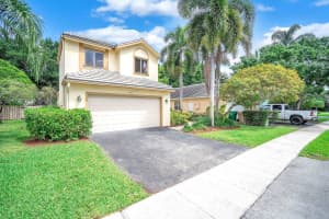 2984 Myrtle Oak Cir, Davie, FL 33328 Sold 08/16/24