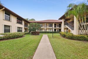 480 SW South River Drive 107, Stuart, FL 34997 Sold 08/15/24