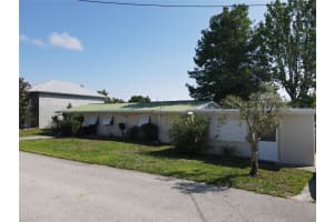 1047 3rd St, Okeechobee, FL 34974 Sold 04/30/24
