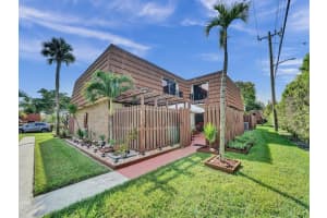 831 SW 120th Way, Davie, FL 33325 Sold 06/14/24