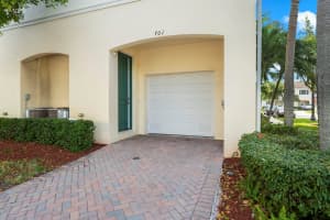 701 SW 2nd Ter, Pompano Beach, FL 33060 Sold 05/24/24