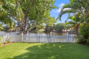 504 NW 47th St, Deerfield Beach, FL 33064 Sold 05/01/24