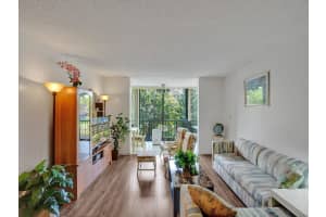 3730 Inverrary Dr 2B, Lauderhill, FL 33319 Sold 05/22/25