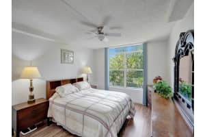 3730 Inverrary Dr 2B, Lauderhill, FL 33319 Sold 05/22/25