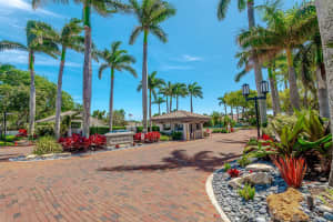 50 Pelican Pointe Dr 204, Delray Beach, FL 33483 Sold 06/20/24