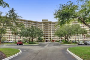 3095 N Course Dr 401, Pompano Beach, FL 33069 Sold 09/30/24