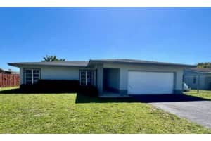 8104 NW 74th Ave, Tamarac, FL 33321 Sold 08/07/24