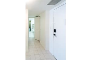 1865 S Ocean Dr 6B, Hallandale Beach, FL 33009 Sold 01/24/25