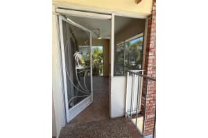 3215 NE 15th St 205, Pompano Beach, FL 33062 Sold 12/04/24