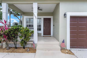 10500 NW 56th Dr, Coral Springs, FL 33076, Sold 04/29/24