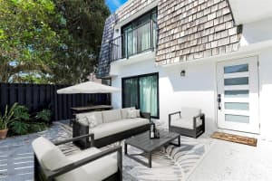 564 SE 28th Circle 19C, Boynton Beach, FL 33435 Sold 10/01/24