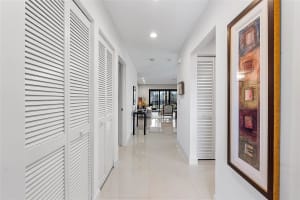 11 Stratford Dr East H, Boynton Beach, FL 33436 Sold 08/05/24