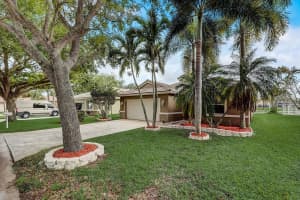 5420 NW 49th St, Coconut Creek, FL 33073 Sold 05/17/24