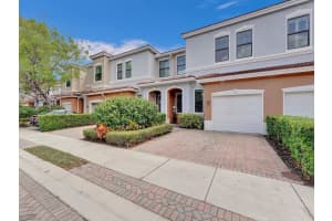141 Gramercy Square Dr, Delray Beach, FL 33484 Sold 06/03/24