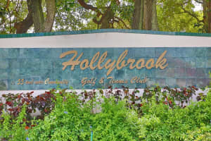 9611 N Hollybrook Lake Dr 106, Pembroke Pines, FL 33025 Sold 04/24/24