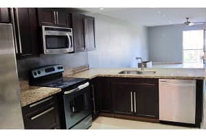 430 Commodore Dr 215, Plantation, FL 33325 Sold 06/10/24