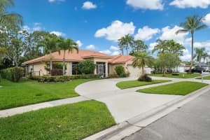 245 Monterey Way, Royal Palm Beach, FL 33411 Sold 05/17/24