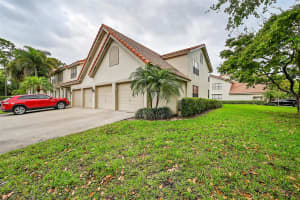 5790 Coach House Cir H, Boca Raton, FL 33486 Sold 05/22/24