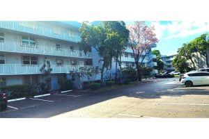 107 Royal Park Drive 3D, Oakland Park, FL 33309 Sold 05/15/24