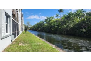 107 Royal Park Drive 3D, Oakland Park, FL 33309 Sold 05/15/24