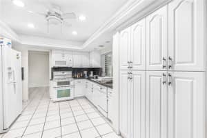 5884 SW 32 ter, Hollywood, FL 33312 - MLS#F10431340