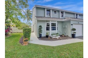 11080 SW 9th Pl, Davie, FL 33324 Sold 05/17/24