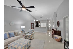5009 E Lakes Dr 5009, Deerfield Beach, FL 33064 Sold 04/30/24
