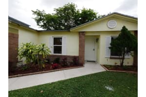 596 W Abingdon Way, Davie, FL 33325 Sold 08/08/24
