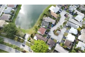 596 W Abingdon Way, Davie, FL 33325 Sold 08/08/24