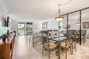 9320 S Hollybrook Lake Dr APT 210, Pembroke Pines, FL 33025, Sold 07/18/25