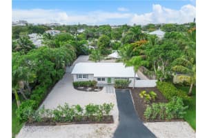 250 NW 10th St, Boca Raton, FL 33432 Sold 05/01/24