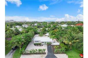 250 NW 10th St, Boca Raton, FL 33432 Sold 05/01/24