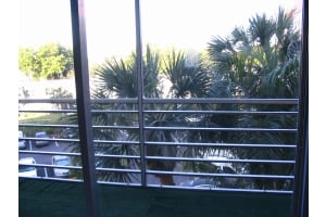 410 NW 68th Ave 411, Plantation, FL 33317 Sold 09/27/24
